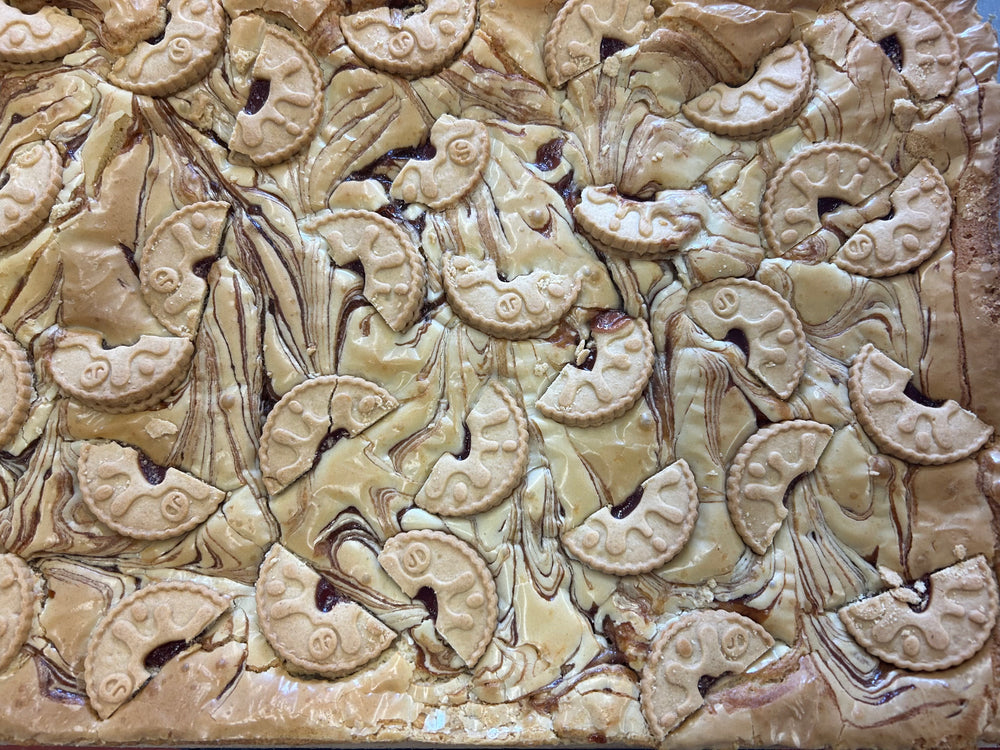 Jammy Dodger Blondie Slab