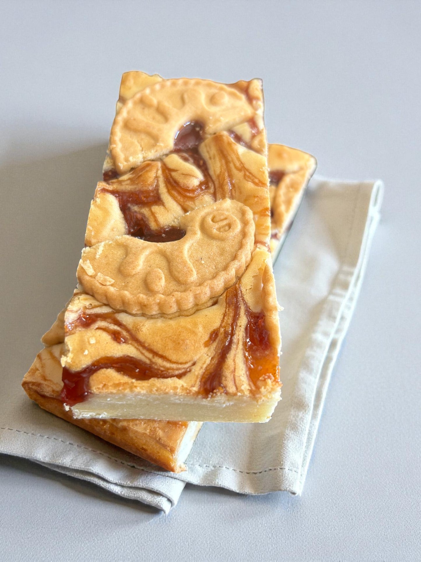 Jammy Dodger Blondie Slab